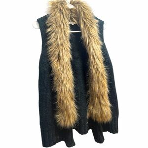BB Dakota Brown Knit Vest with Faux Fur & Acrylic, Polyester Trim Black & Tan M